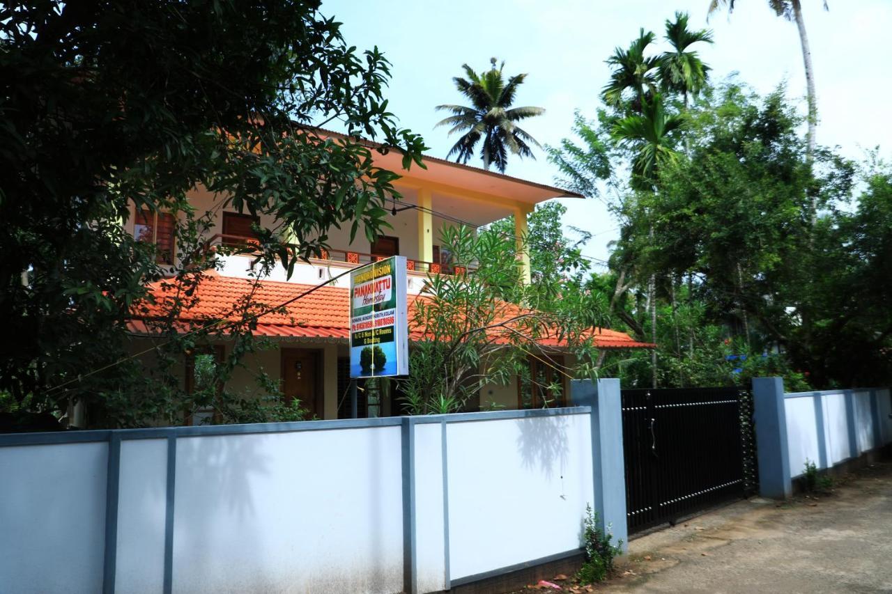 Munroe Vision Panakkattu Homestay Mundrothuruth Exterior photo