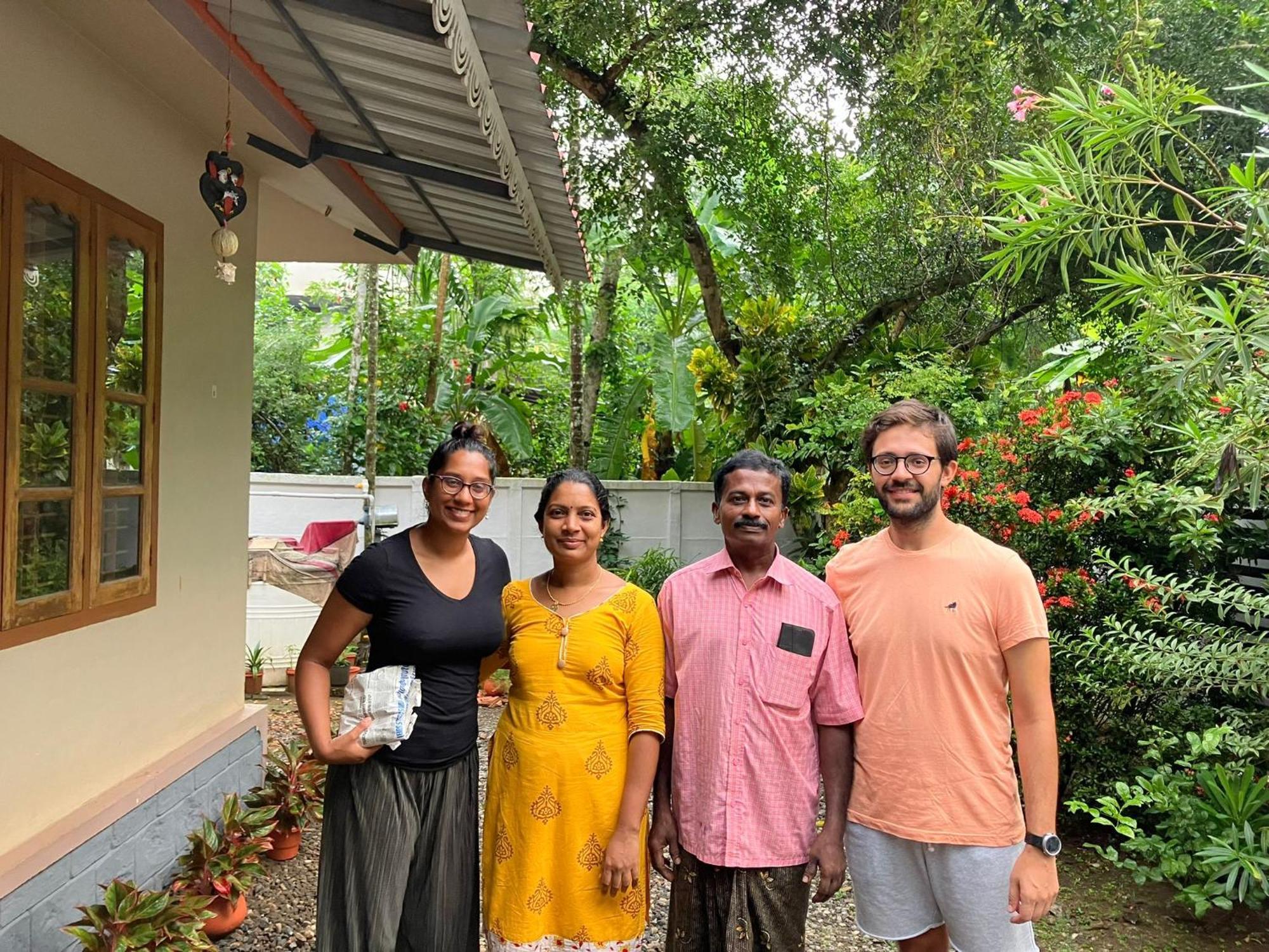 Munroe Vision Panakkattu Homestay Mundrothuruth Exterior photo